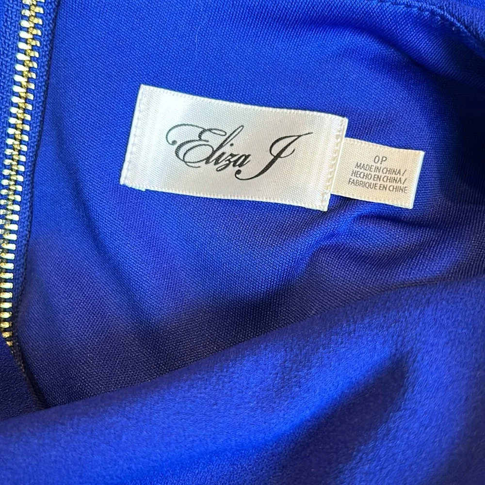 3/$15 ELIZA J cold shoulder dress - Picture 6 of 6